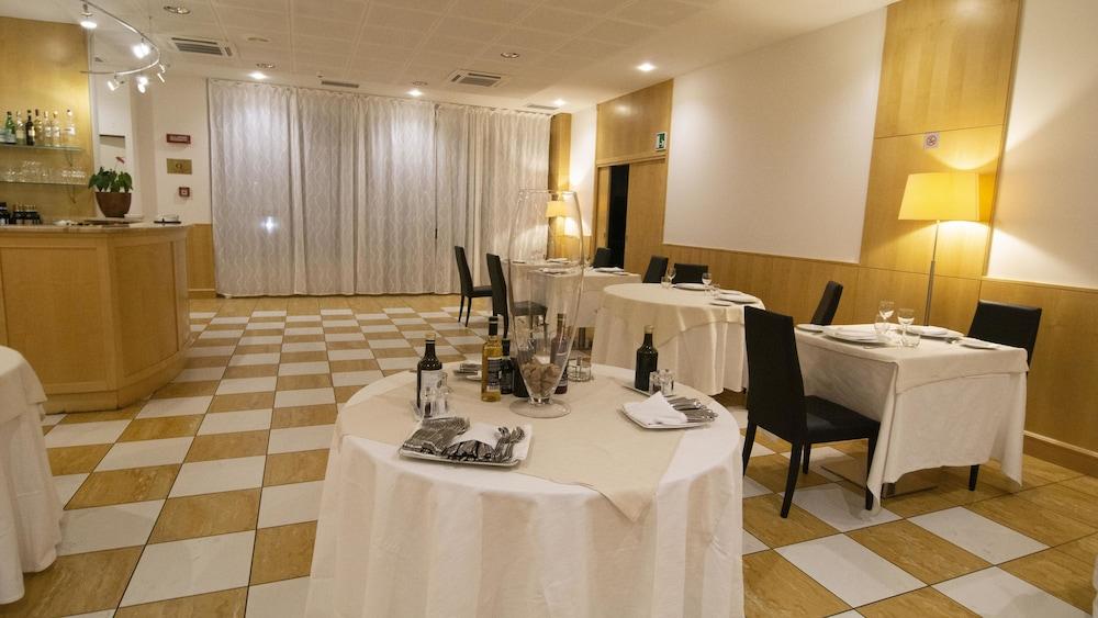B&B Hotel Cuneo Cristal Exterior photo